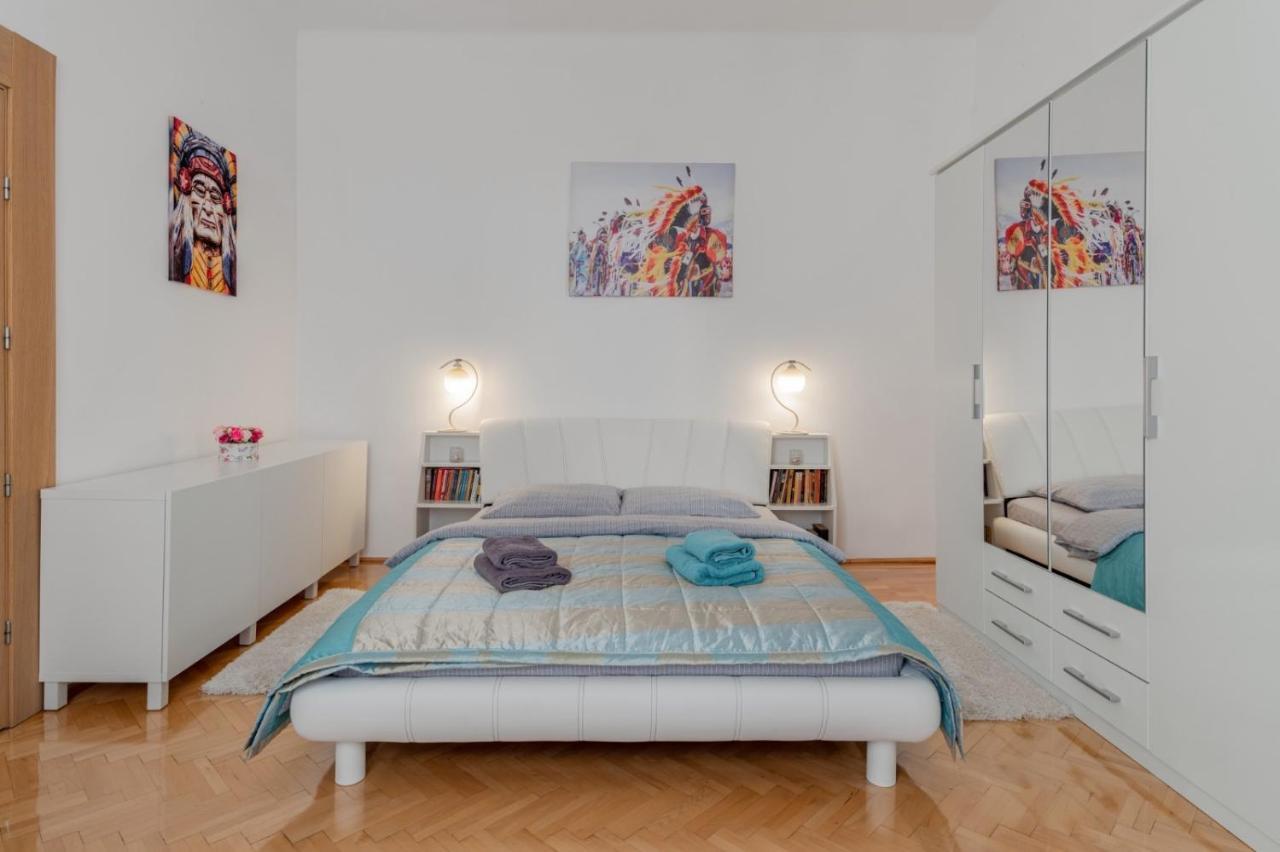 Brasov Centrul Vechi - 67Sqm - 2Min To Counsel Square Daire Dış mekan fotoğraf
