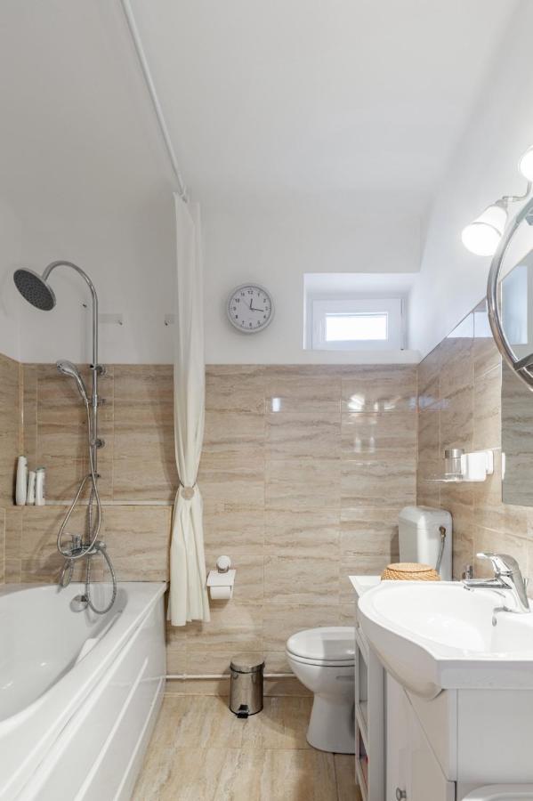 Brasov Centrul Vechi - 67Sqm - 2Min To Counsel Square Daire Dış mekan fotoğraf