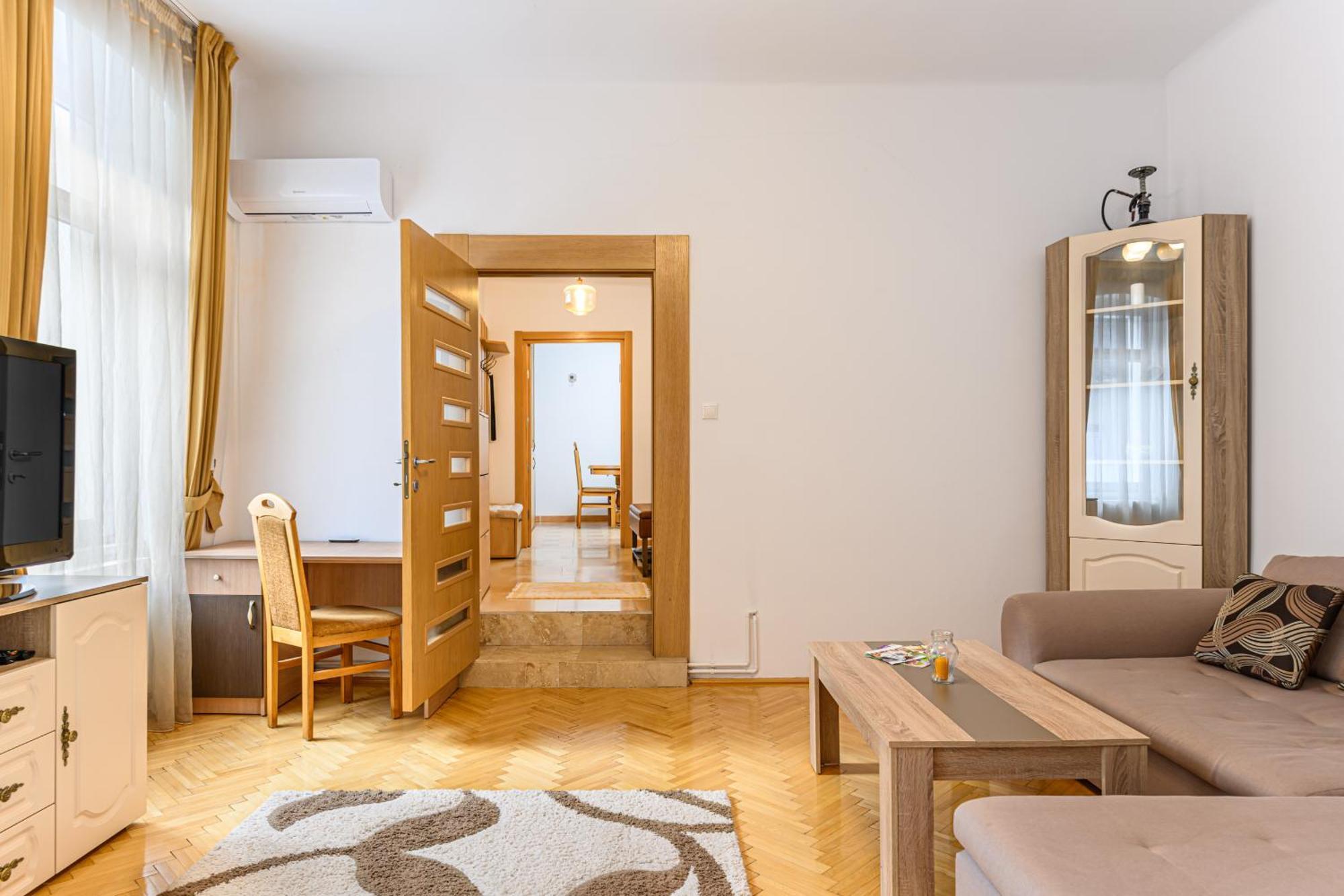 Brasov Centrul Vechi - 67Sqm - 2Min To Counsel Square Daire Dış mekan fotoğraf