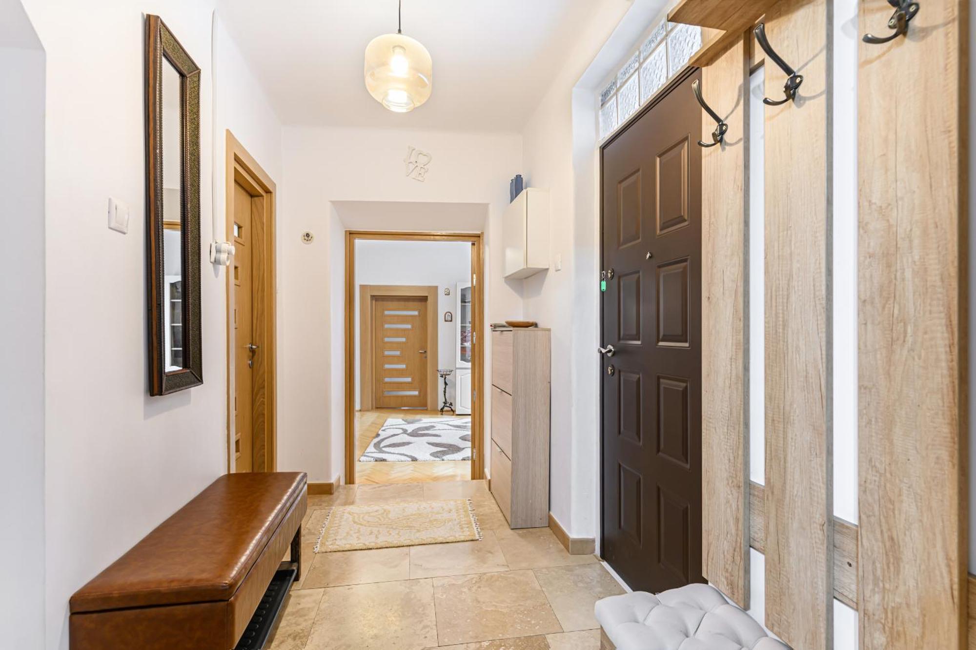 Brasov Centrul Vechi - 67Sqm - 2Min To Counsel Square Daire Dış mekan fotoğraf