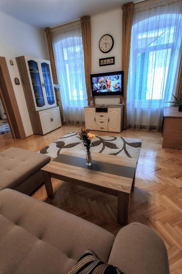 Brasov Centrul Vechi - 67Sqm - 2Min To Counsel Square Daire Dış mekan fotoğraf